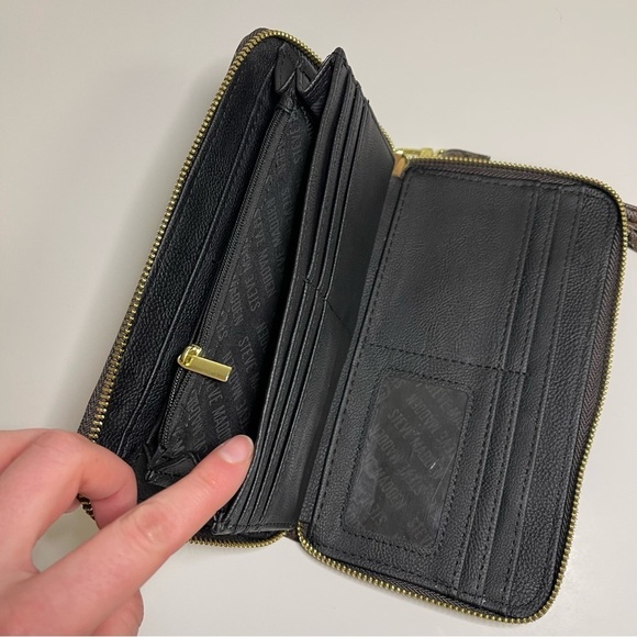 Steve Madden Wallet Large Zip Around Brown Leather Gold Wristlet Wrist Strap - Picture 11 of 11